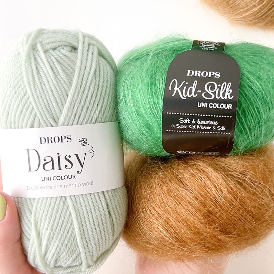Yarn combination skeins of daisy08-kidsilk48-50