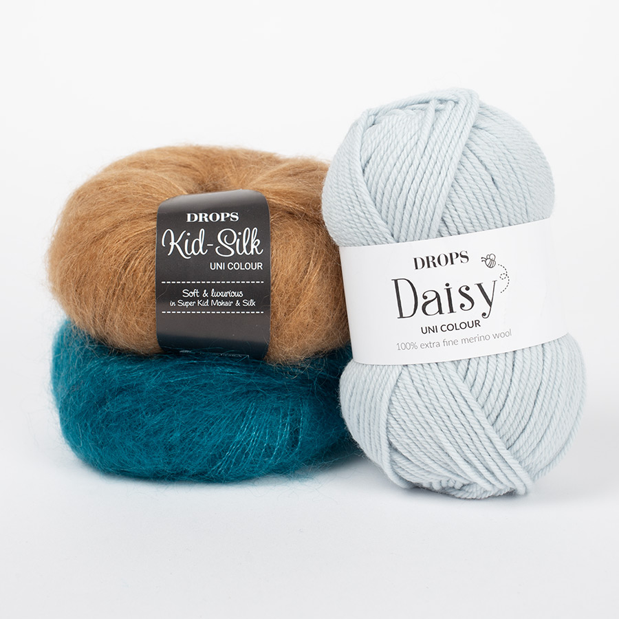 DROPS Daisy 09, eisblau + DROPS Kid-Silk 24, petrol + DROPS Kid-Silk 50, karamell</div>