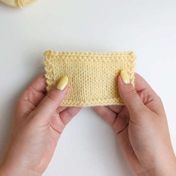 Yarn combination video thumbnail of DROPS Daisy 16, citronnade + DROPS Kid-Silk 52, citronnade