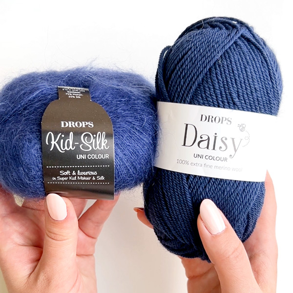 Swatch of DROPS Daisy 19, sjávarblár 
											+ DROPS Kid-Silk 28, sjávarblár