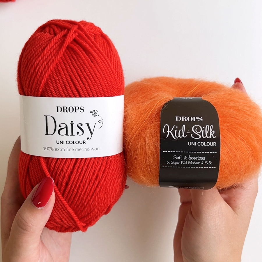 Swatch of DROPS Daisy 20, rauður 
											+ DROPS Kid-Silk 49, rafmagns appelsínugulur
