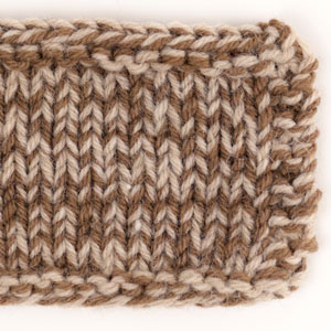 Swatch of DROPS Fiesta 04, beige 
														+ DROPS Fiesta 08, chestnut