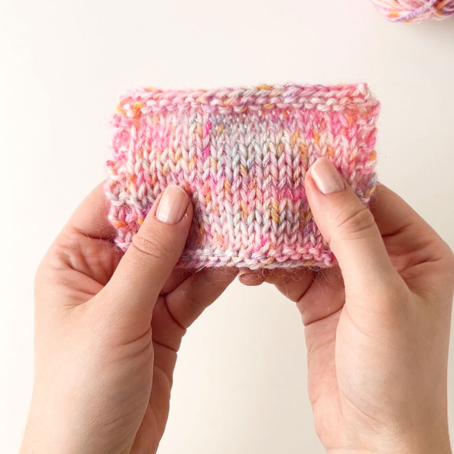 Yarn combination video thumbnail of DROPS Fiesta 14, zuckerstreusel + DROPS Kid-Silk 62, erdbeereis