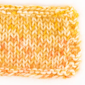 Yarn combinations skeins of DROPS Fiesta 17, sólskin 
														+ DROPS Kid-Silk 30, karrí
