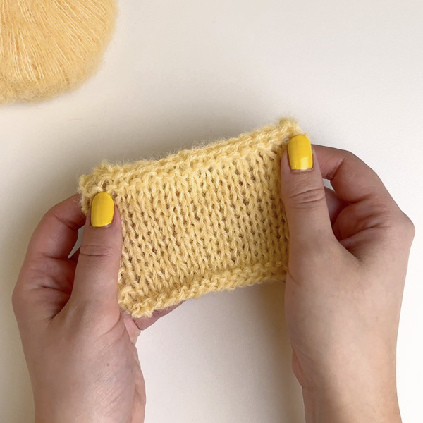 Yarn combination video thumbnail of DROPS Brushed Alpaca Silk 30, gul + DROPS Flora 26, limonade