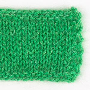 Swatch of DROPS Flora 27, verde papagaio 
														+ DROPS Kid-Silk 48, verde papagaio