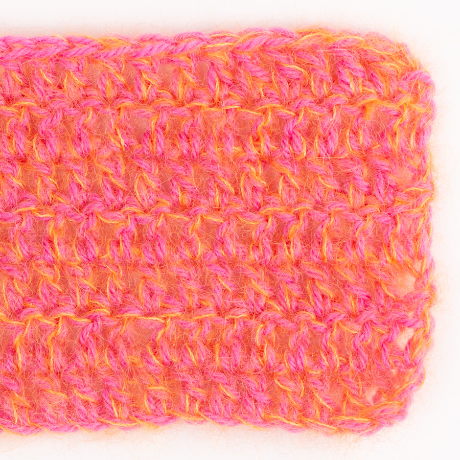 Yarn combinations of Flora 28, magenta + DROPS Kid-Silk 49, elektrisk orange