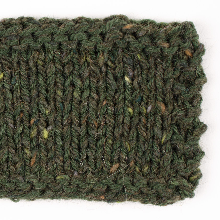 Swatch of flora32-softtweed17