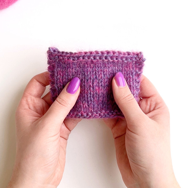 Yarn combination video thumbnail of DROPS Karisma 74, laventeli + DROPS Kid-Silk 13, kirsikanpunainen