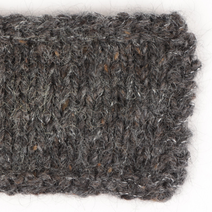 Swatch of kidsilk22-softtweed09