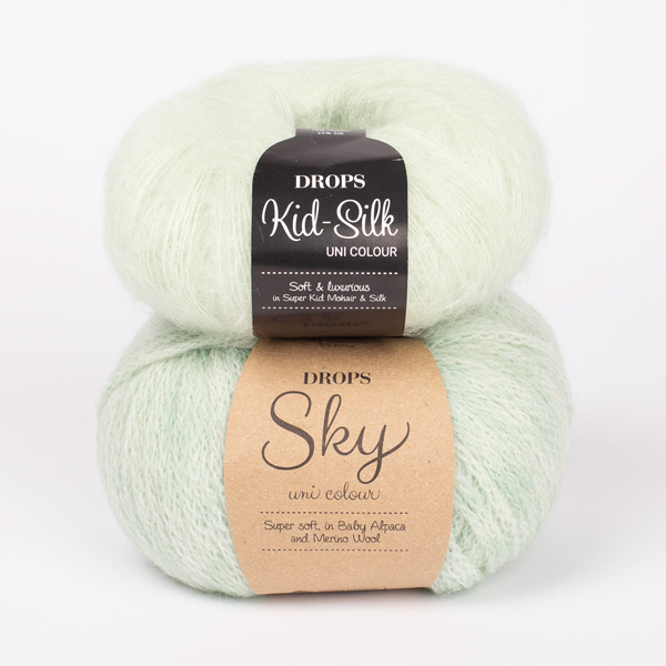 Yarn combination skeins of kidsilk47-sky30
