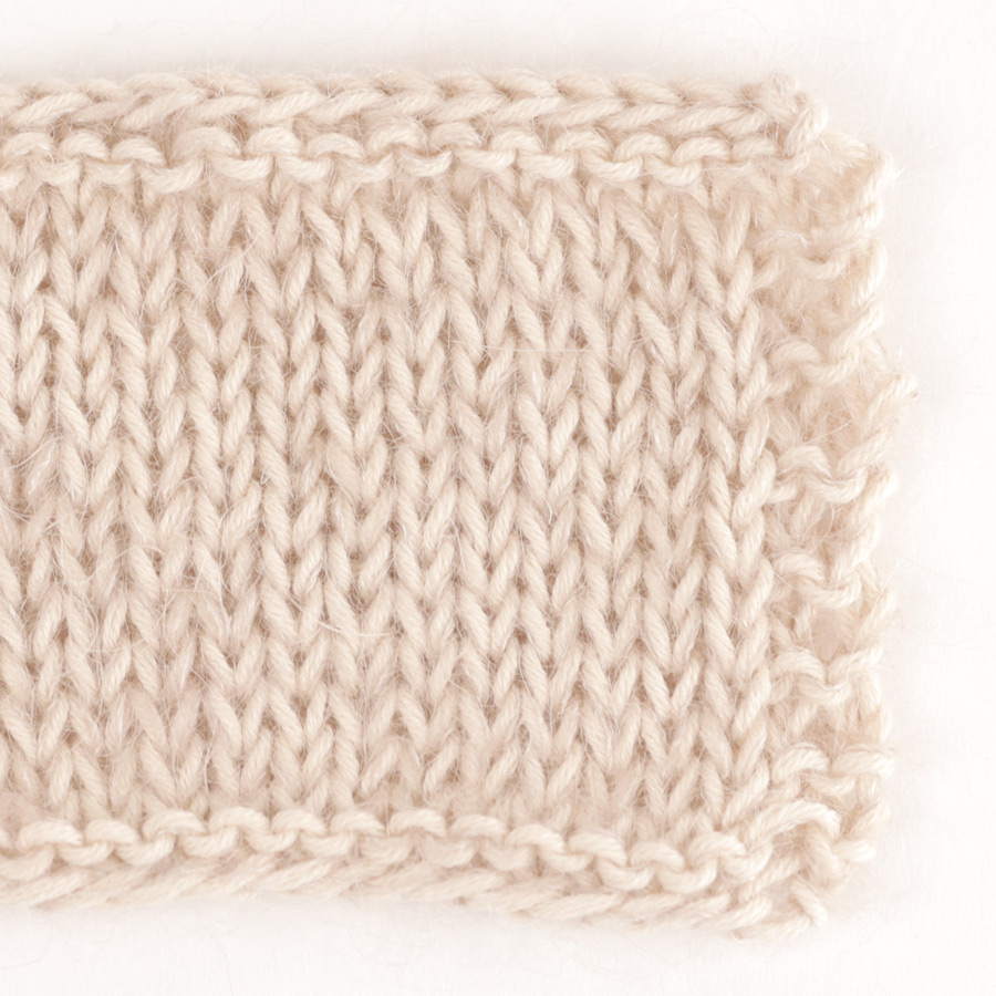 Swatch of kidsilk54-safran71