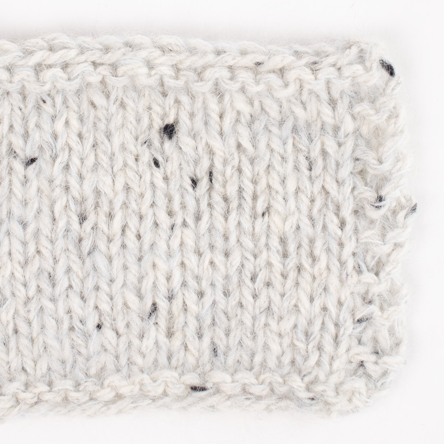 Swatch of DROPS Kid-Silk 59, ice crystal 
											+ DROPS Soft Tweed 20, salt and pepper