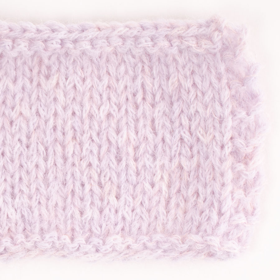 DROPS Garnkombinationen Kid-Silk 63, puderrosa + DROPS Sky 28, zarte orchidee