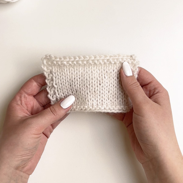 Yarn combination video thumbnail of DROPS Kid-Silk 38, kridt + DROPS Lima 1101, hvid