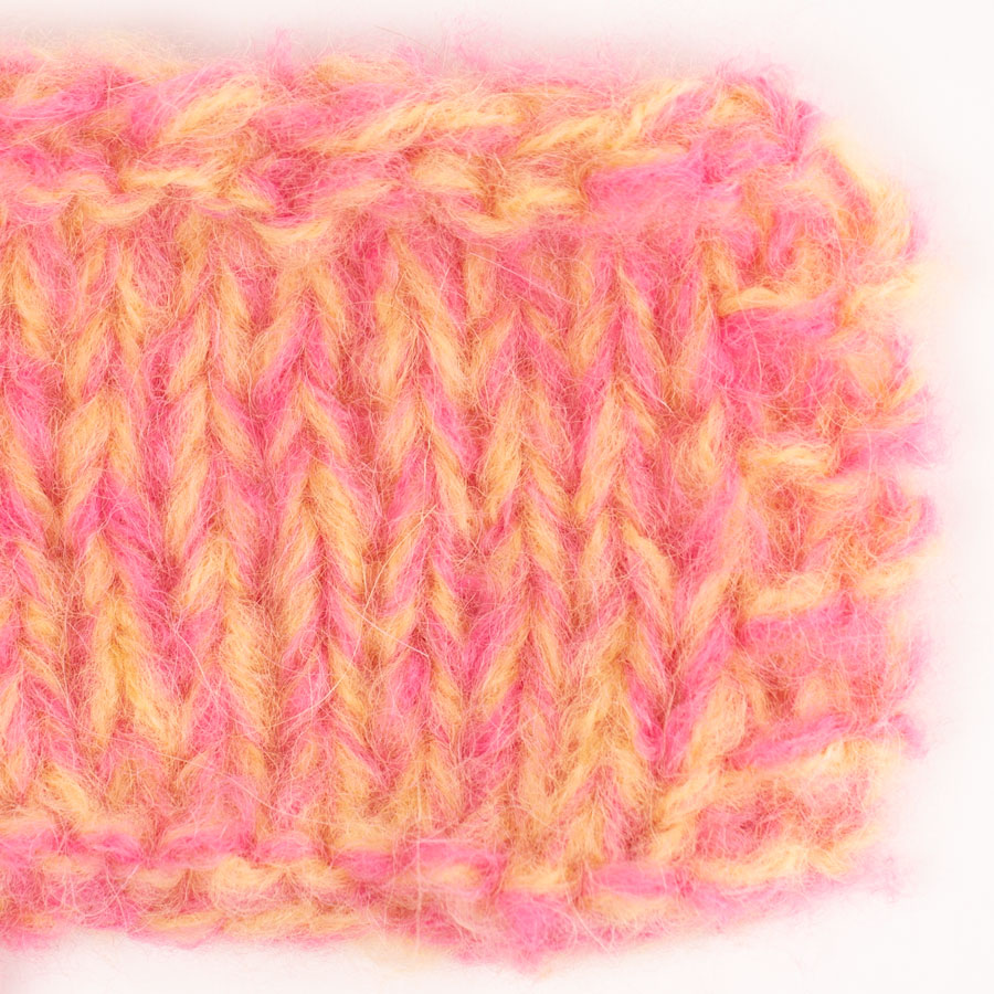 DROPS Yarn combinations Melody 14, vanilla + DROPS Melody 17, hot pink