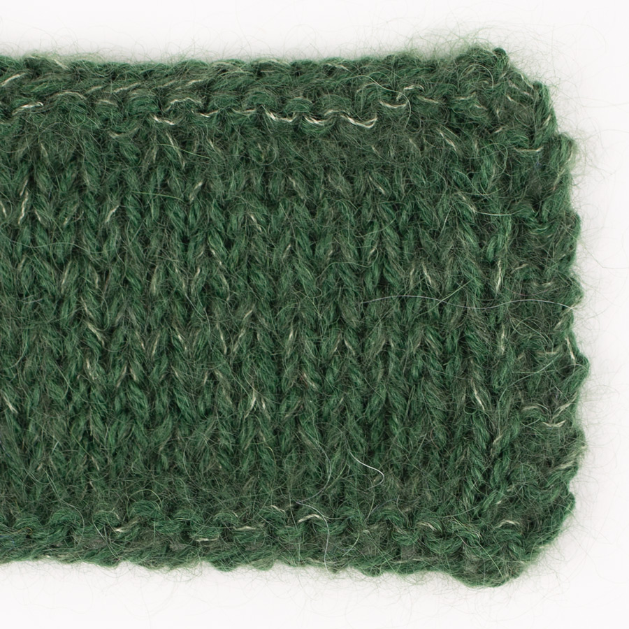 Yarn combinations of Alpaca 9032, dark ivy + DROPS Kid-Silk 19, dark green