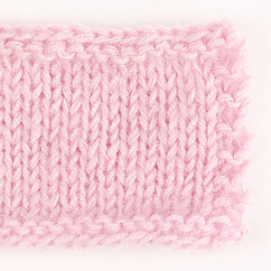 Swatch of Baby Merino 54, puderrosa																	+ DROPS Kid-Silk 03, hellrosa