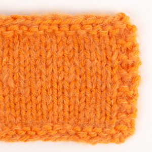 Swatch of Brushed Alpaca Silk 29, mandariini																	+ DROPS Daisy 23, oranssi