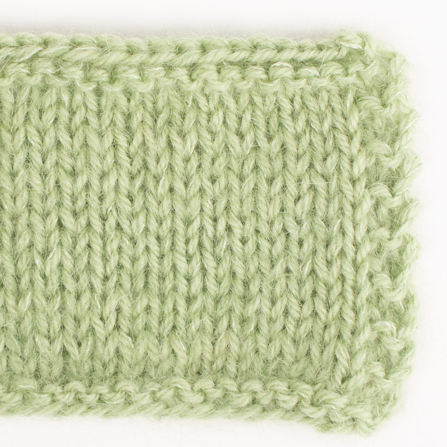 Yarn combinations of Flora 16, pistaatsia + DROPS Kid-Silk 18, õunaroheline