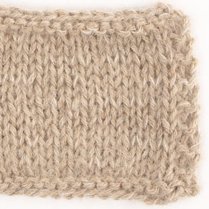 Swatch of DROPS Kid-Silk 54, bright sand 
														+ DROPS Puna 04, taupe