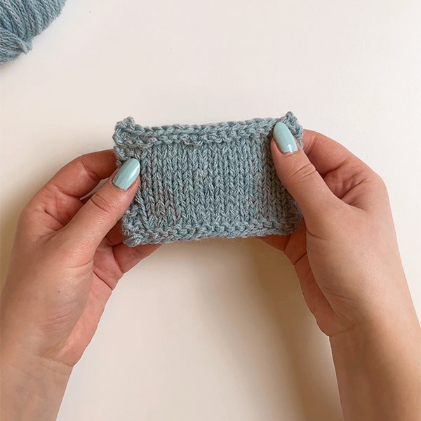 Yarn combination video thumbnail of DROPS Baby Merino 43, jasny morski + DROPS Sky 15, akwamaryna