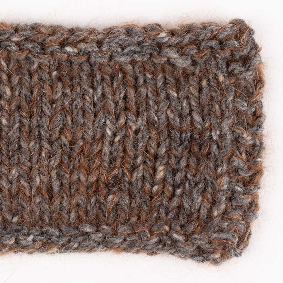 Swatch of softtweed8-kidsilk35